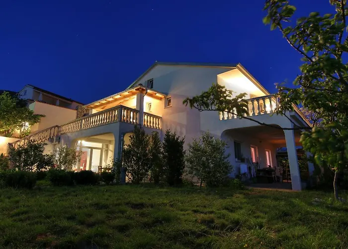 Apartments Tomas